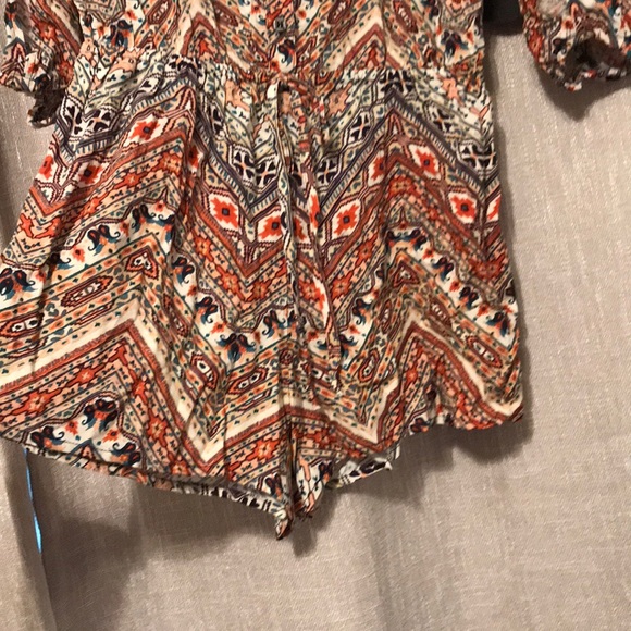 Romper - Picture 2 of 3